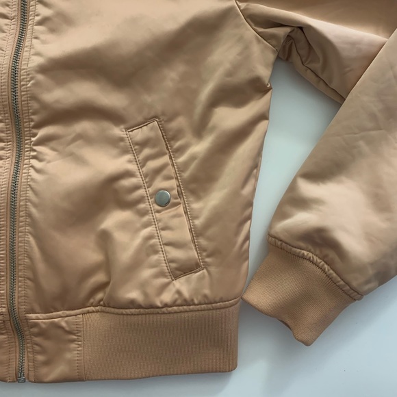 H&M bomber jacket - Picture 5 of 7